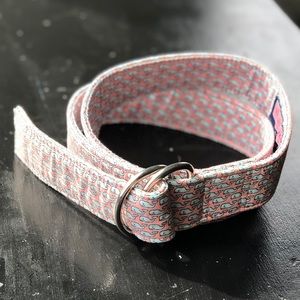 Vineyard Vines women’s D-ring belt whale pattern